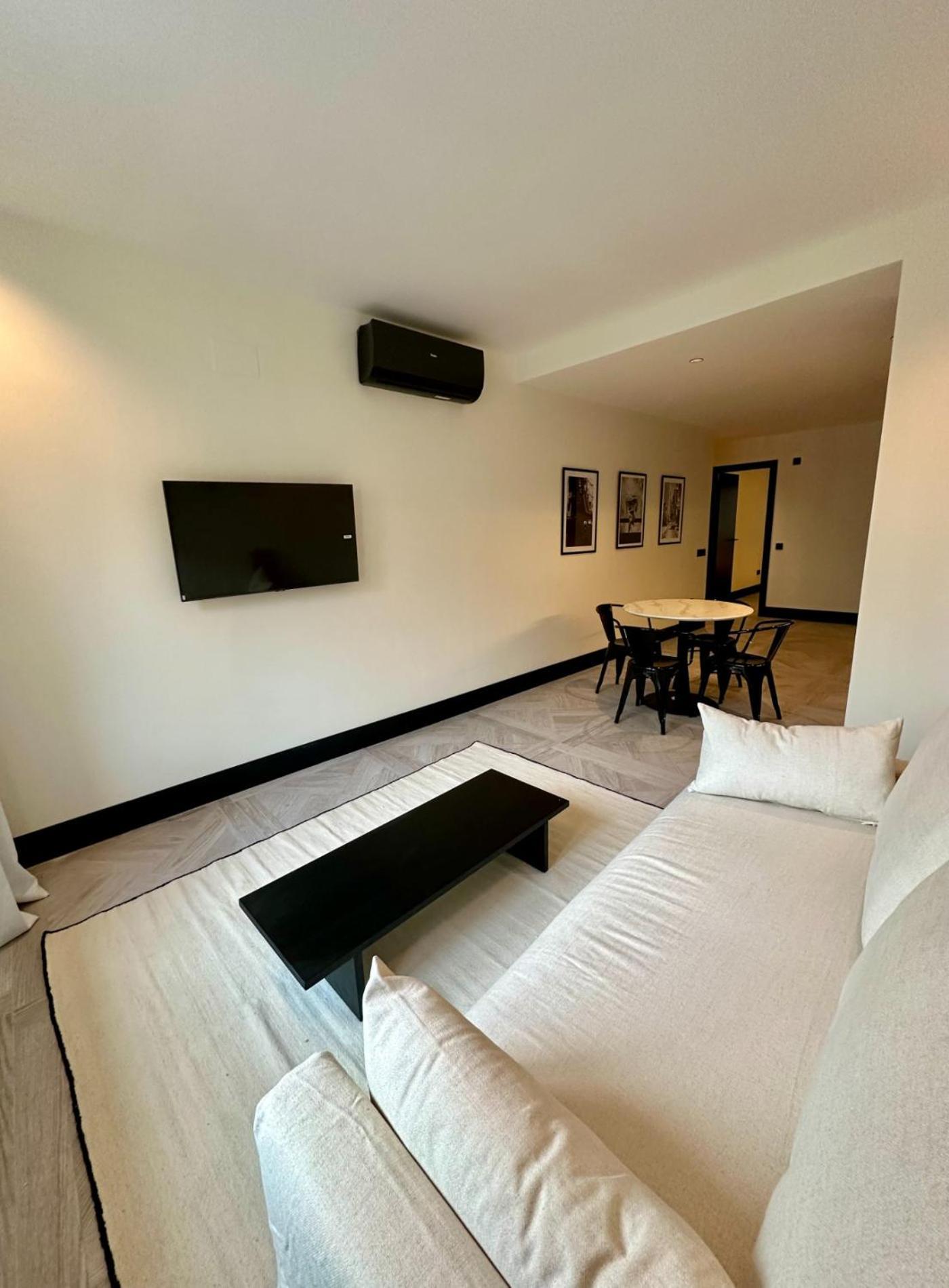 Sunny 6pax En Plaza Del Carmen-preciados E2 Apartment Madrid